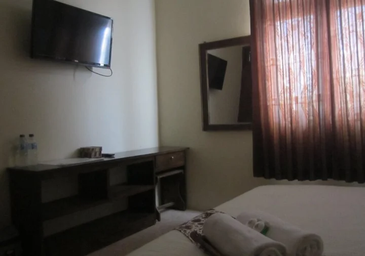 Депок: Larasati Guest House