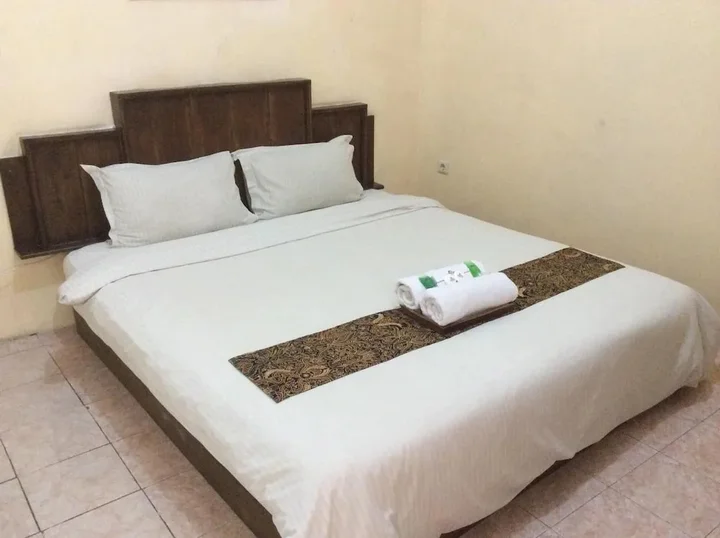 Депок: Larasati Guest House