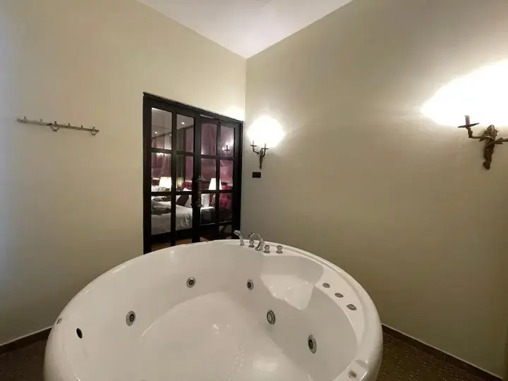 Джакарта: Little Amaroossa Residence Jakarta