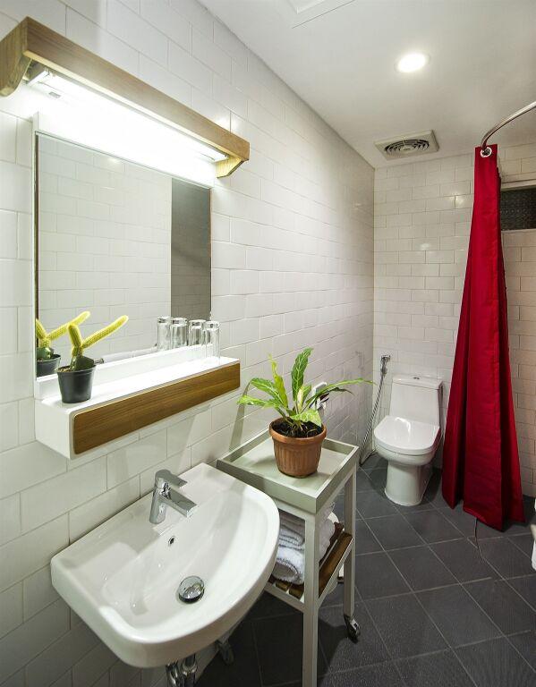 Депок: Lokal Hotel & Restaurant