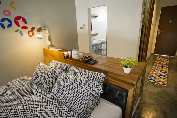 Депок: Lokal Hotel & Restaurant
