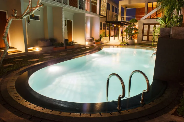 Депок: Lokal Hotel & Restaurant