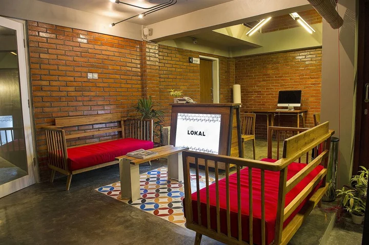 Депок: Lokal Hotel & Restaurant
