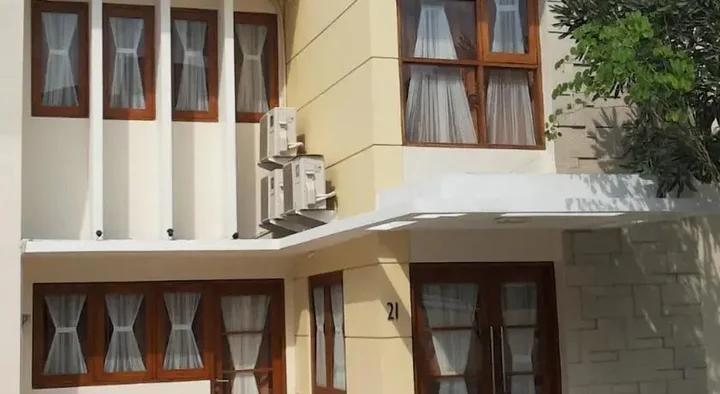 Джокьякарта: Allura Guest House