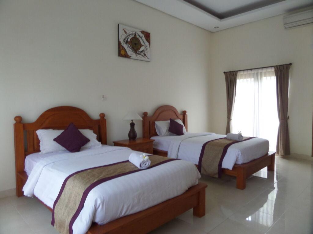 Лембонган-Айленд: Padma Kumala Resort