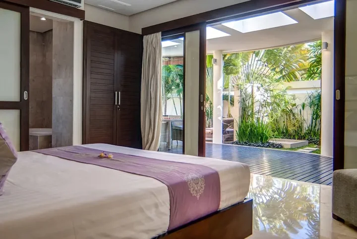 Кута: D&G Villa Seminyak