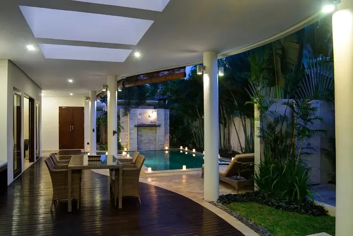 Кута: D&G Villa Seminyak