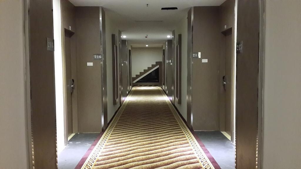 Батам: Batam City Hotel