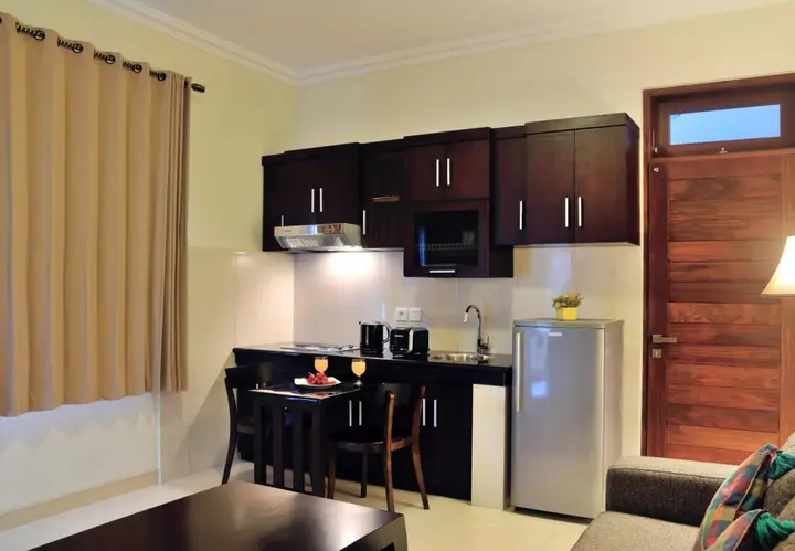Денпасар: Safira Residences