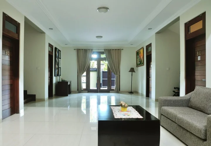 Денпасар: Safira Residences