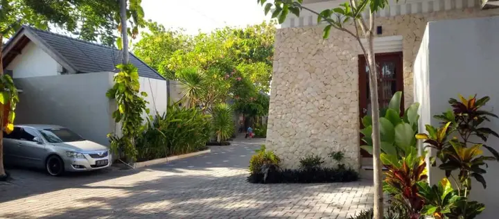 Денпасар: Omatha Village