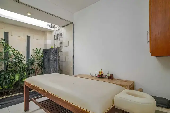 Кута: Villa Athena