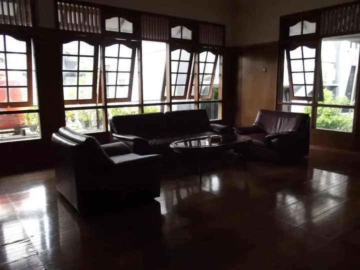 Депок: Rumah Utama