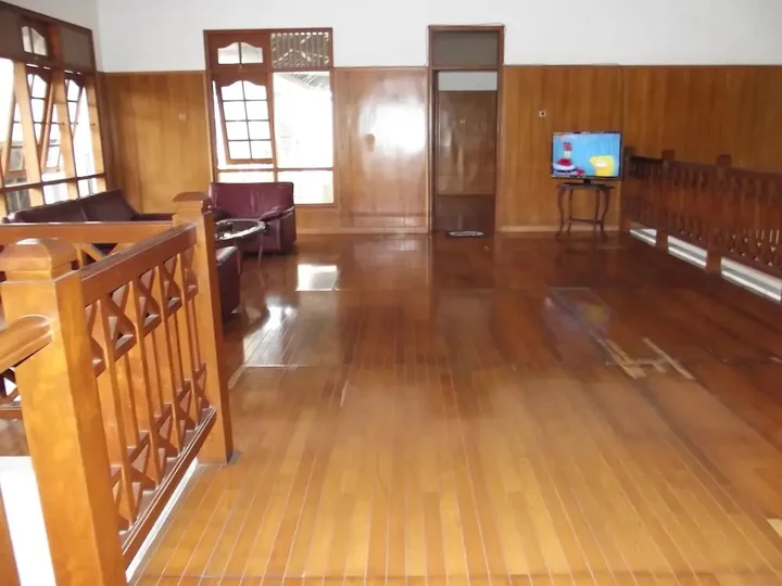 Депок: Rumah Utama