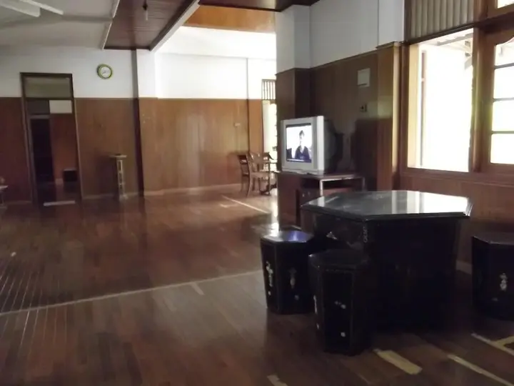 Депок: Rumah Utama