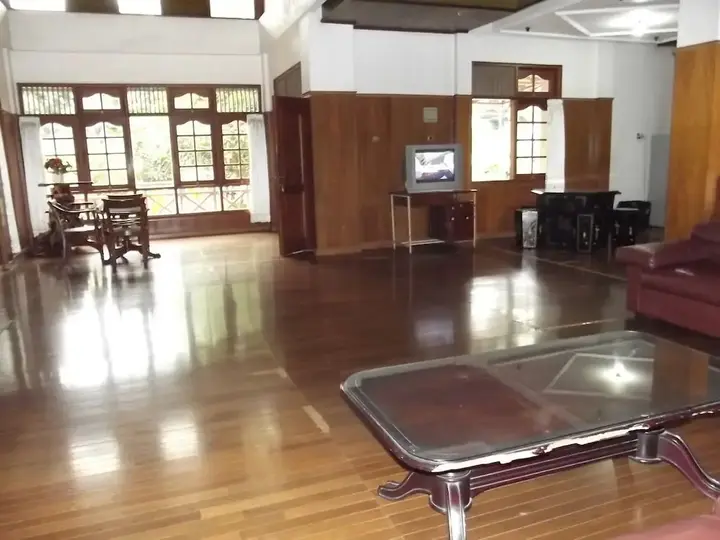 Депок: Rumah Utama