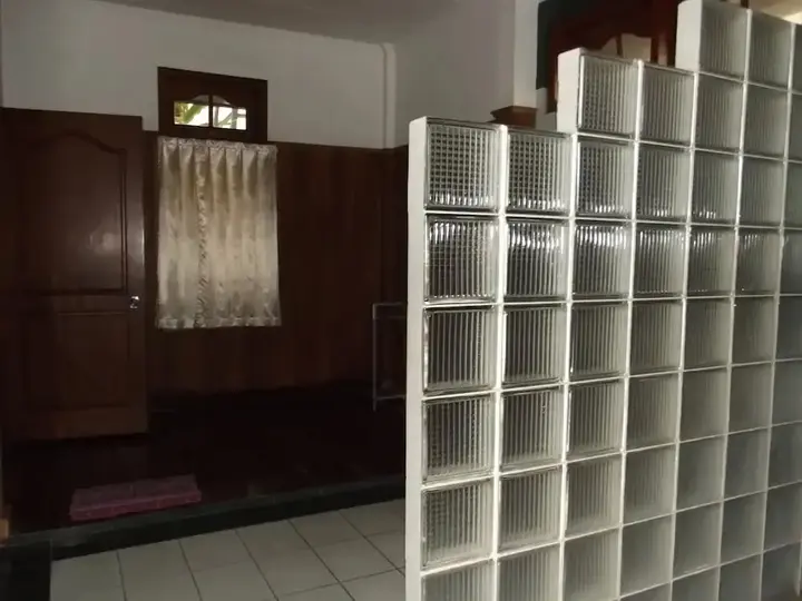 Депок: Rumah Utama