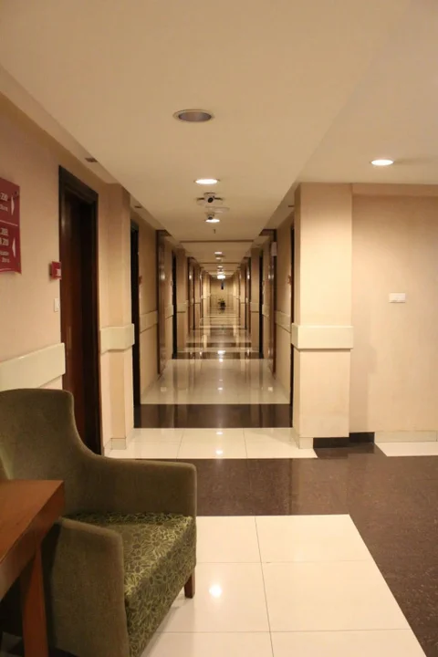 Бандунг: Anggrek Shopping Hotel