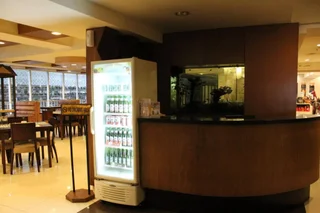 Бандунг: Anggrek Shopping Hotel