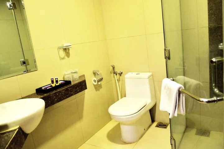Бандунг: Anggrek Shopping Hotel
