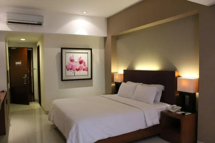 Бандунг: Anggrek Shopping Hotel