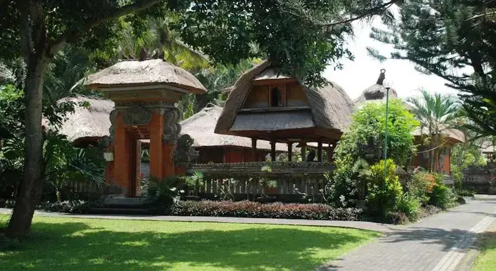 Сукавати: Bali Budaya Homestay