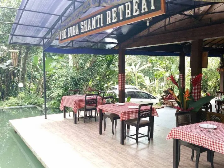 Батурити: The Aura Shanti Retreat