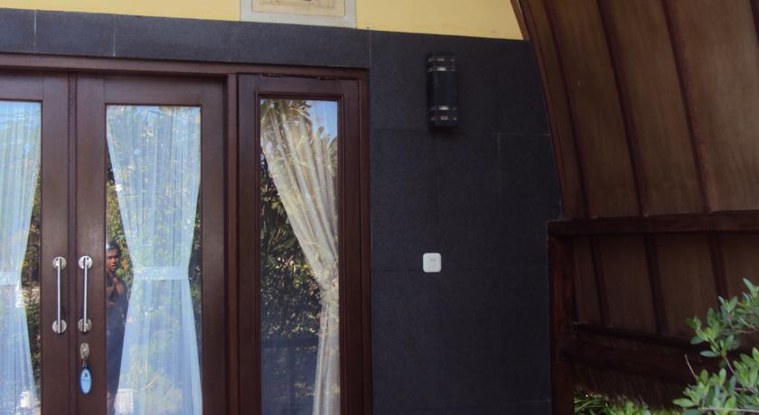 Гили-Мено: Turtle Gili Meno Bungalows
