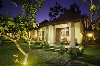 Кута: Puri Rinjani Bungalows