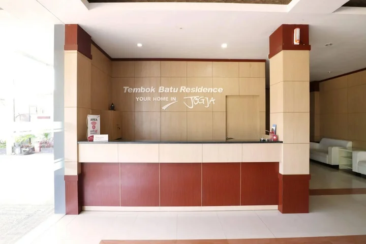 Батуретно: Tembok Batu Residence