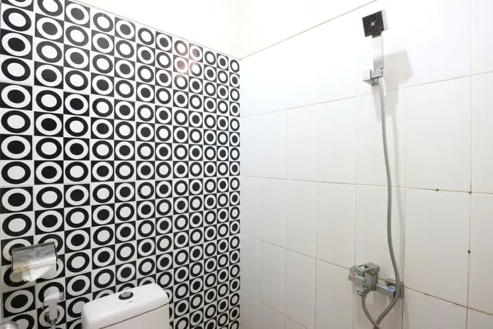 Батуретно: Tembok Batu Residence