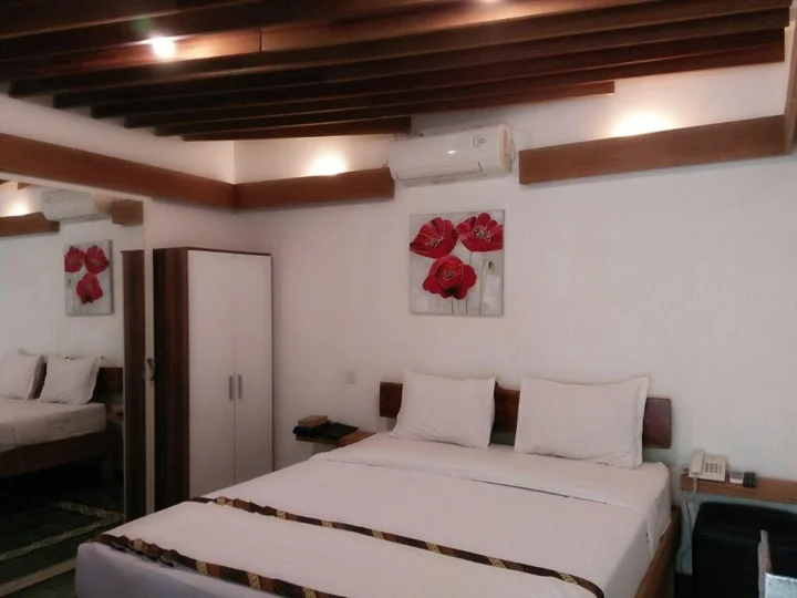 Бандунг: Flores Gallery Hotel