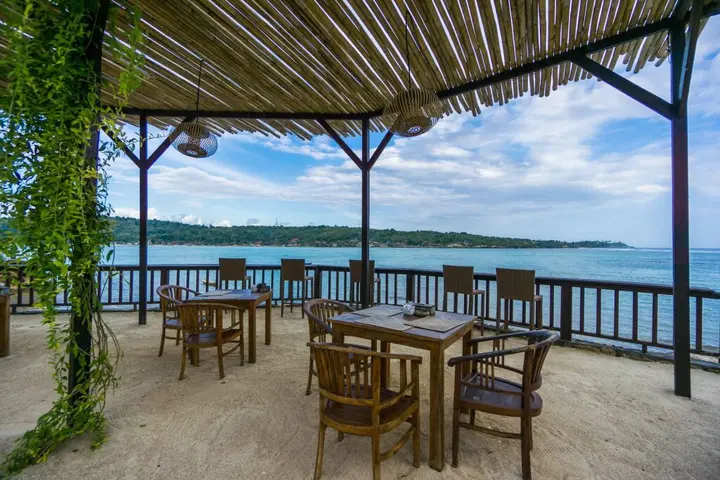 Лембонган-Айленд: Laguna Reef Huts