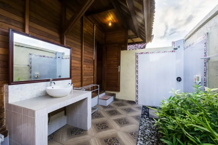 Лембонган-Айленд: Laguna Reef Huts