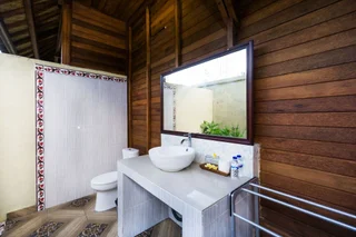Лембонган-Айленд: Laguna Reef Huts