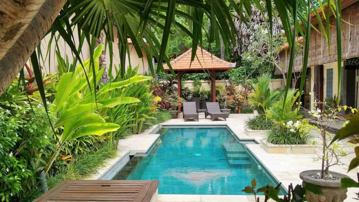 Тембок: Aloka Bahari Villas