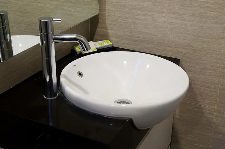 Сурабая: The Life Hotels
