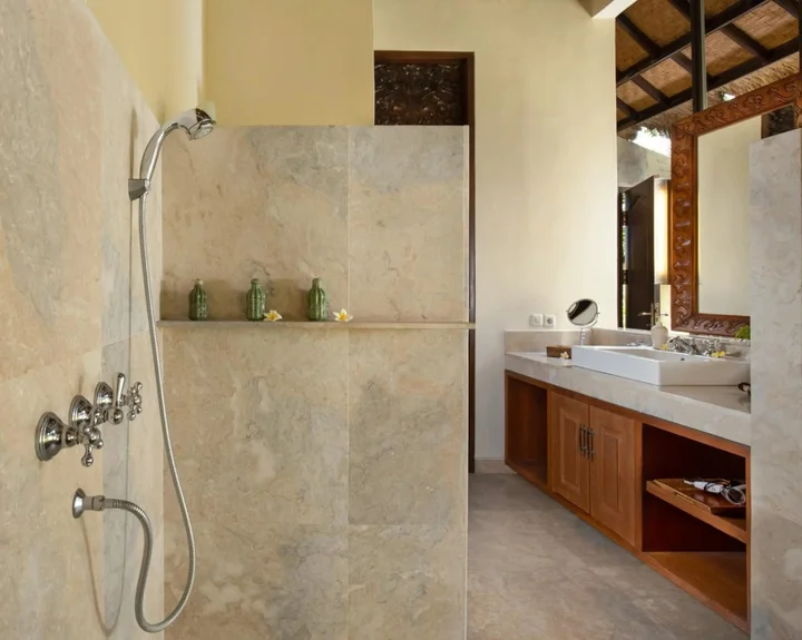 Тембок: Alam Anda Ocean Front Resort & Spa