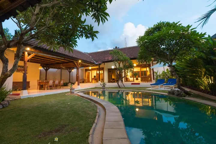 Кута: Bali Royal Heritage Villas