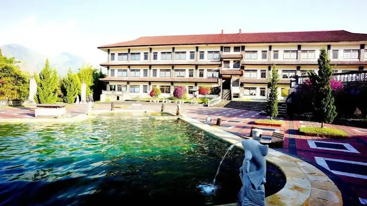 Кинтамани: Puri Bening Lake Front Hotel