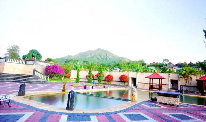 Кинтамани: Puri Bening Lake Front Hotel