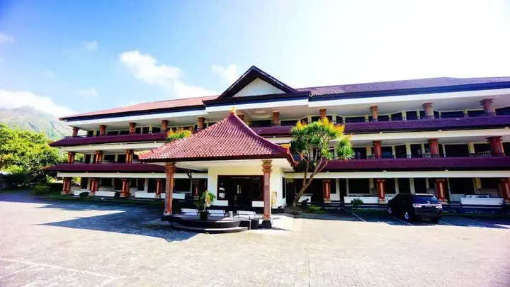 Кинтамани: Puri Bening Lake Front Hotel