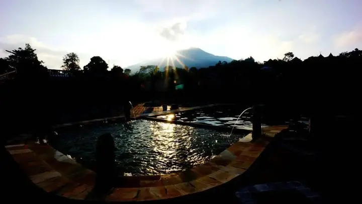 Кинтамани: Puri Bening Lake Front Hotel