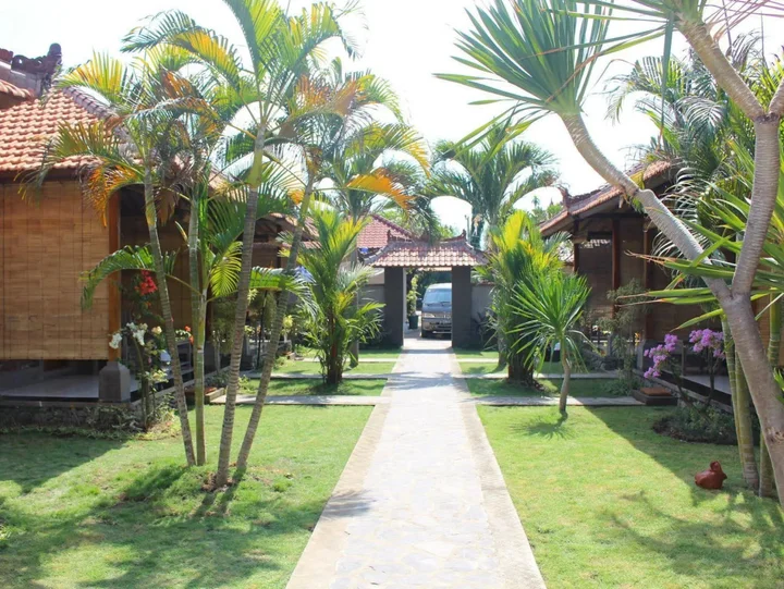 Пемутеран: Global Dive Lodges