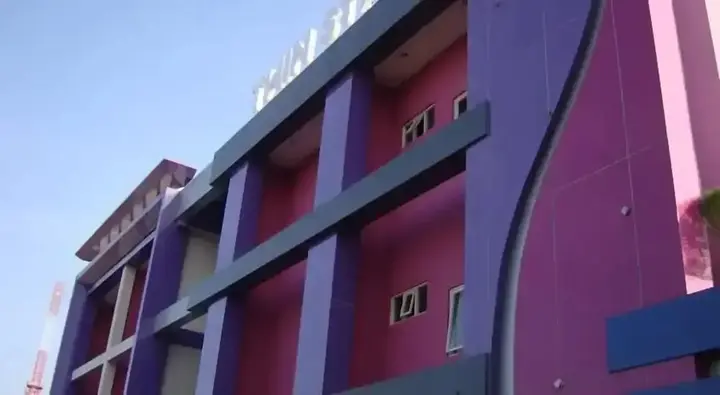 Суракарта: Twin Star