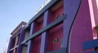 Суракарта: Twin Star