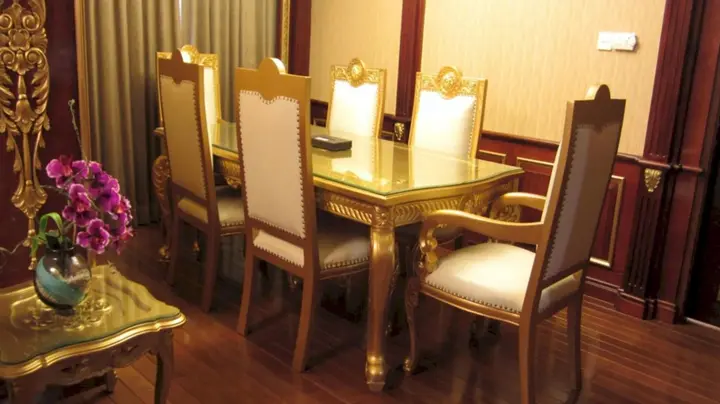 Суракарта: Grand Orchid Hotel