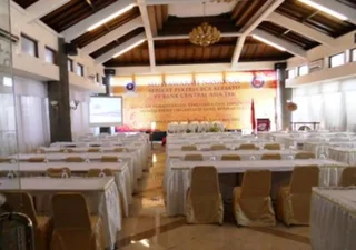 Суракарта: Grand Orchid Hotel