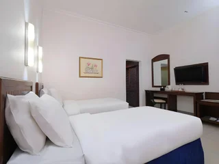 Суракарта: Grand Orchid Hotel