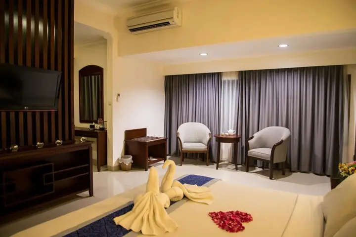 Суракарта: Grand Orchid Hotel